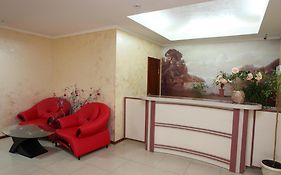 Paradise Hotel
